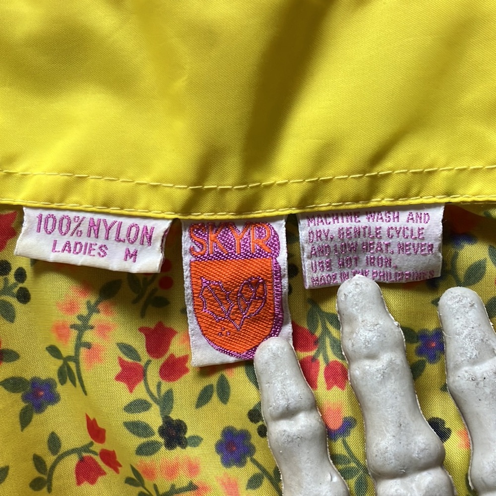 ✨ SOLD ✨ Vintage 60s Dagger Collar Floral Western Button Down Nylon Shirt ~ M - Picture 7 of 9